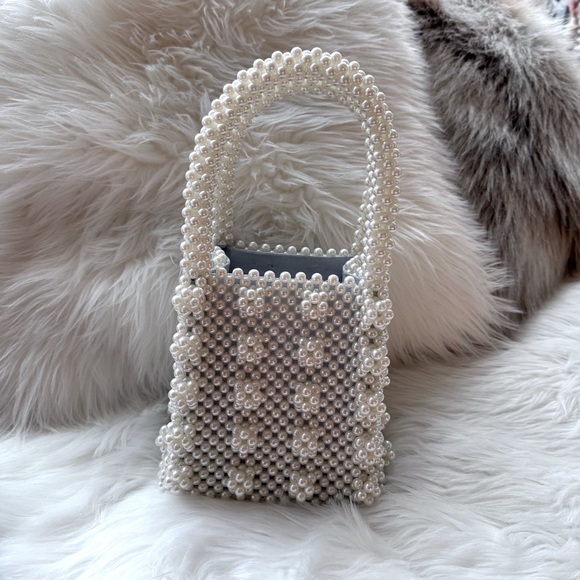 Handbags - Elegant Pearl Bucket Beaded Handbag